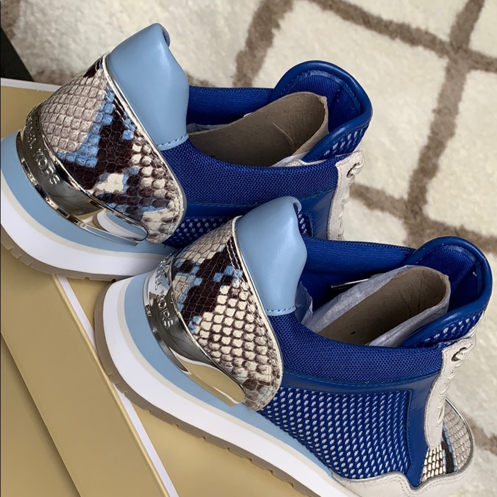 MICHAEL KORS Women's Maddie Trainer -Electric Blue - Snakeskin Accent SZ 7.5 - Picture 11 of 16